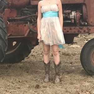 B Darlin formal dress (knee length) size 3/4